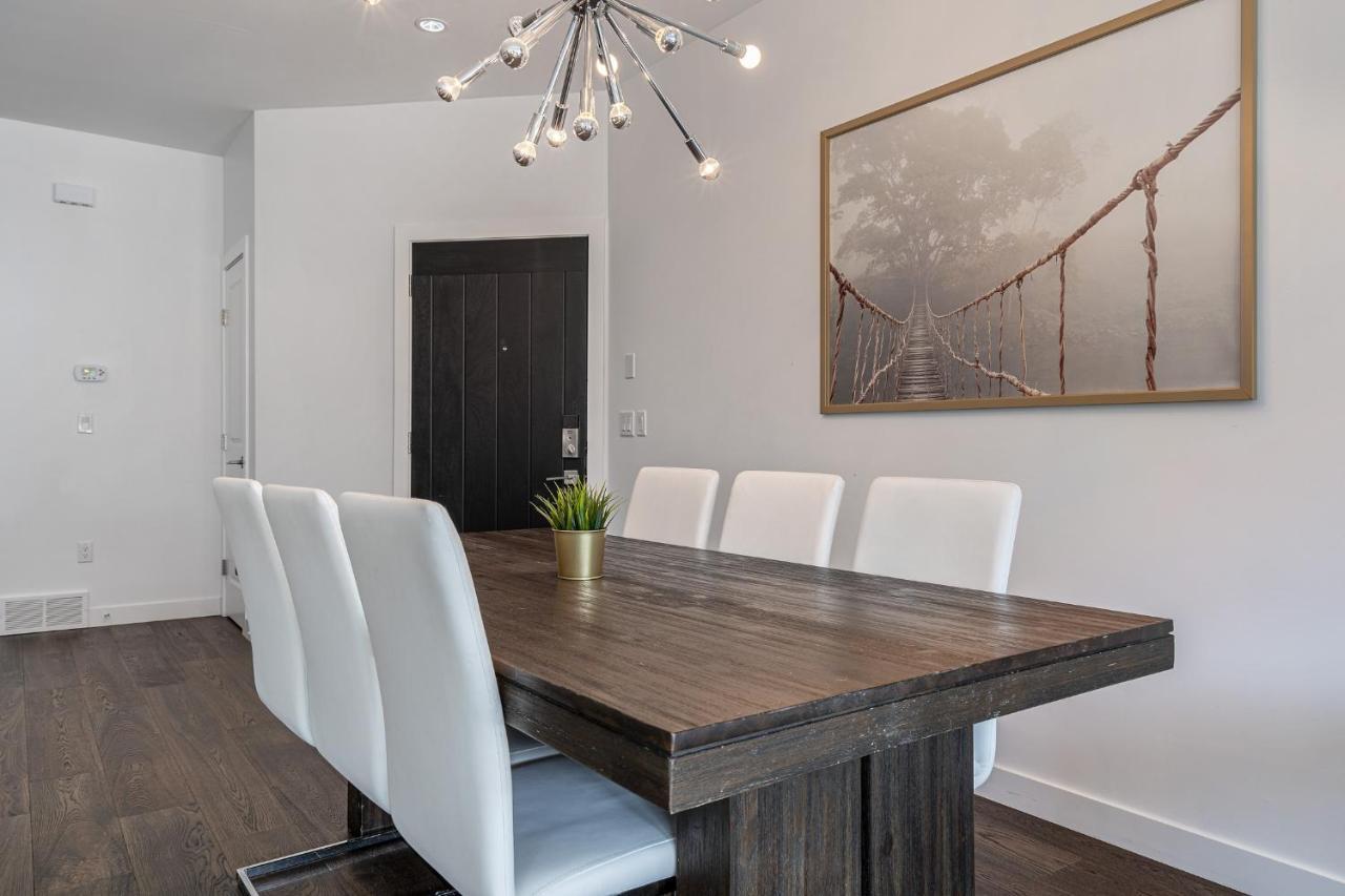 Contemporary Luxury 4 Bedroom House Near Downtown YYC Екстериор снимка