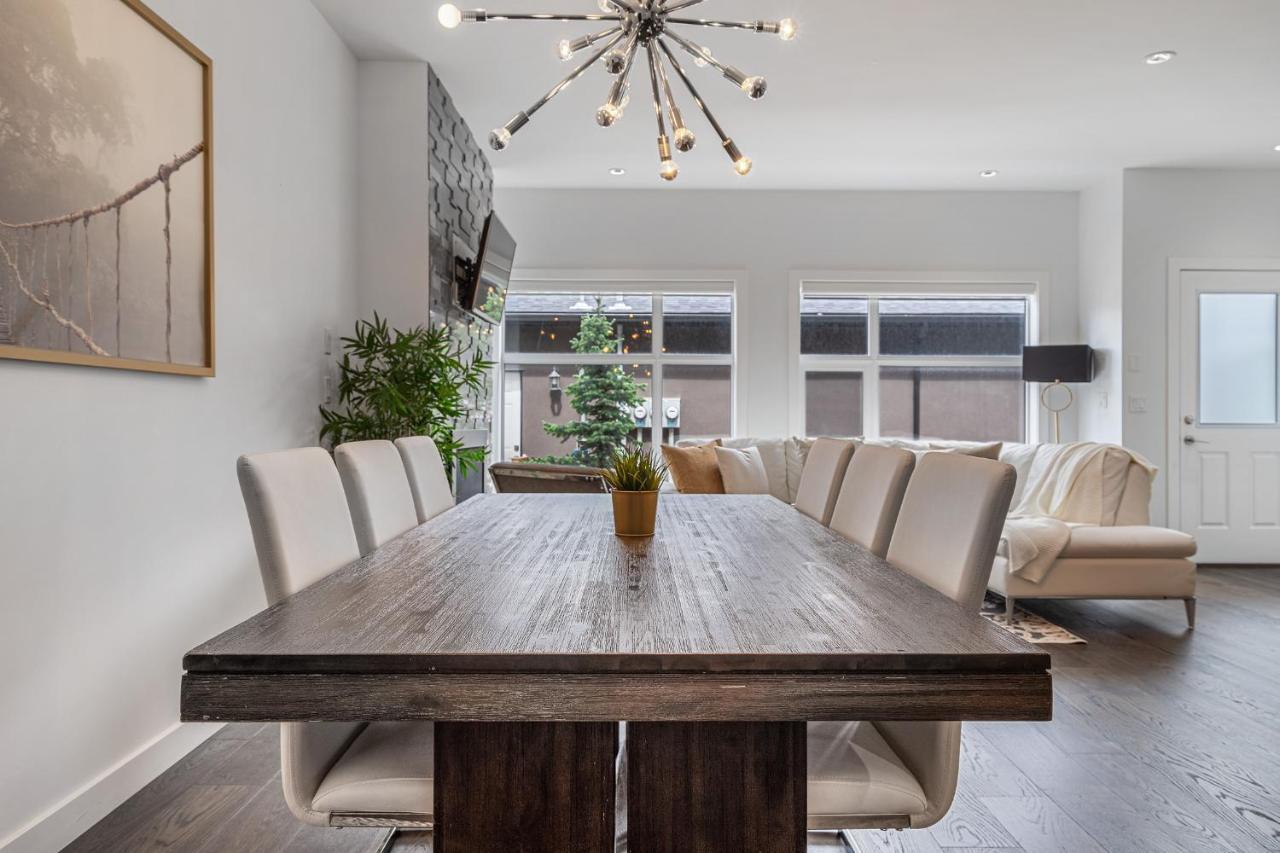 Contemporary Luxury 4 Bedroom House Near Downtown YYC Екстериор снимка