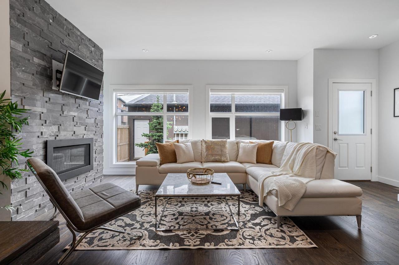 Contemporary Luxury 4 Bedroom House Near Downtown YYC Екстериор снимка